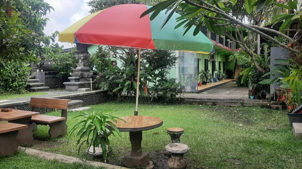 Отель Oyo 90714 Umah Pande Tabanan Near Tanah Lot Экстерьер фото