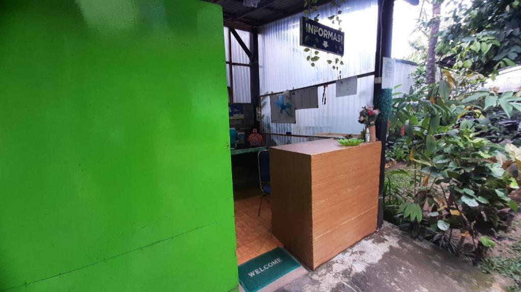 Отель Oyo 90714 Umah Pande Tabanan Near Tanah Lot Экстерьер фото